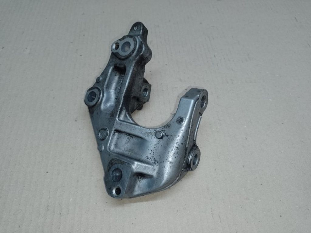 44443-33050 | Кронштейн насоса ГУР TOYOTA CAMRY 40 06-11 - Фото 2