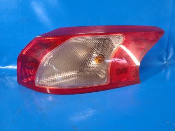 Фонарь наружный прав. MITSUBISHI LANCER X 10 07-15
