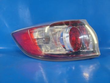 Ліхтар зовнішній лів. MAZDA 3 BL 09-13