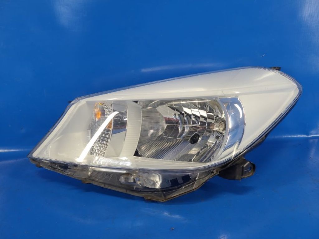 81170-0D810 | Фара лев. TOYOTA YARIS 11-20
