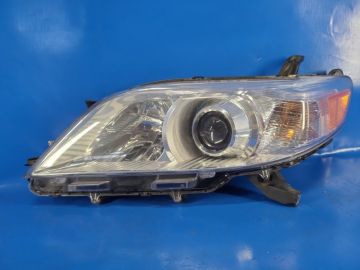 Фара лев. TOYOTA SIENNA 11-16