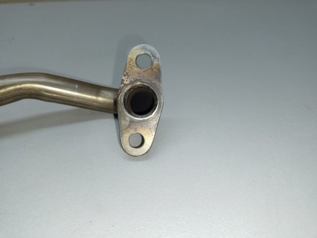 L3K9-20-310A | Трубка охолодження турбіни MAZDA CX-7 06-12 - Фото 2