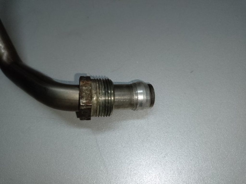 L3K9-20-310A | Трубка охолодження турбіни MAZDA CX-7 06-12 - Фото 3