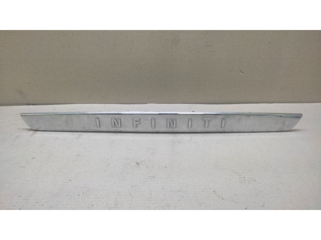 90816-3JA0A | Панель підсвічування номера INFINITI QX60/JX35 12-20