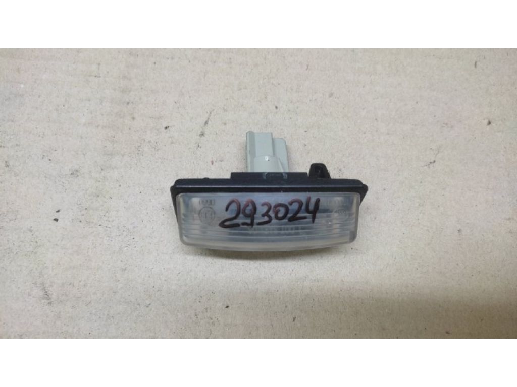 26510-9Y00A | Подсветка номера NISSAN SENTRA B17 12-21