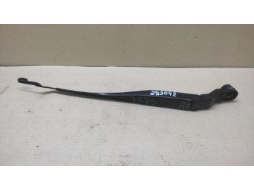 Поводок стеклоочистителя передний прав. CADILLAC ATS 12-19 Поводок стеклоочистителя передний прав. CADILLAC ATS 12-19