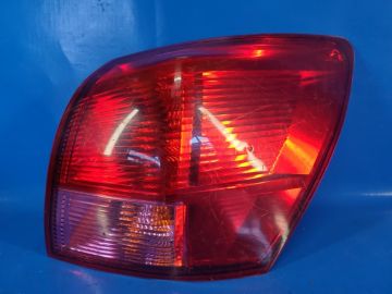 Фонарь наружный прав. NISSAN QASHQAI 07-14