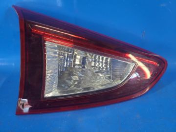 Ліхтар внутрішній лів. MAZDA 2 DE 07-15