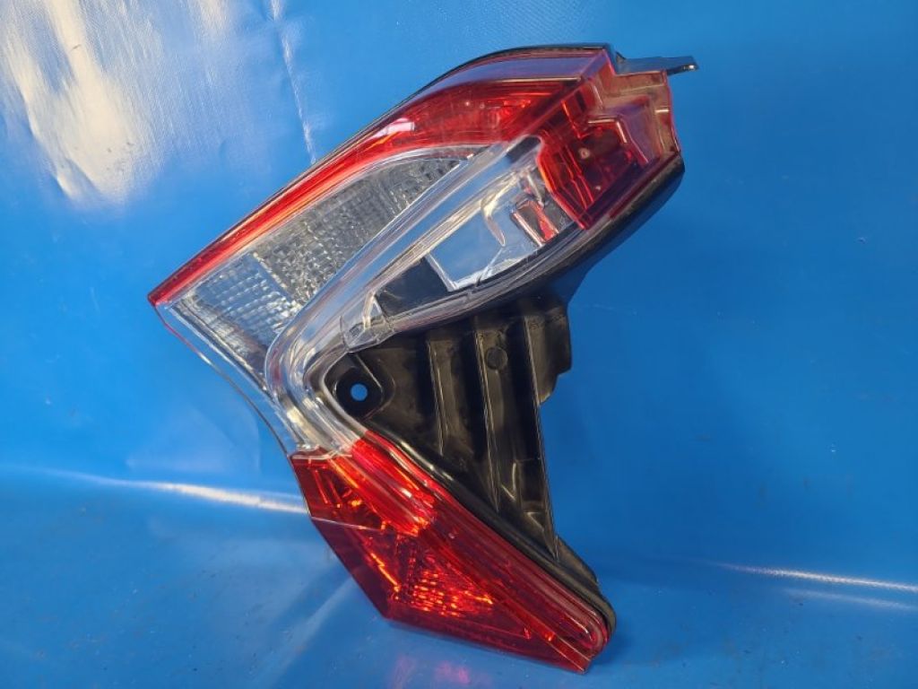 81590-F4010-00 | Ліхтар внутрішній лів. TOYOTA C-HR 16- - Фото 2