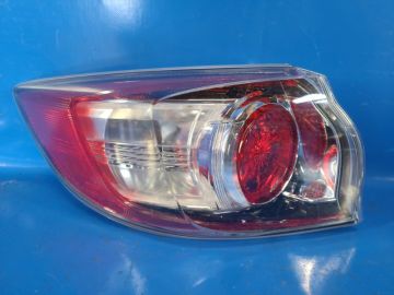 Ліхтар зовнішній лів. MAZDA 3 BL 09-13