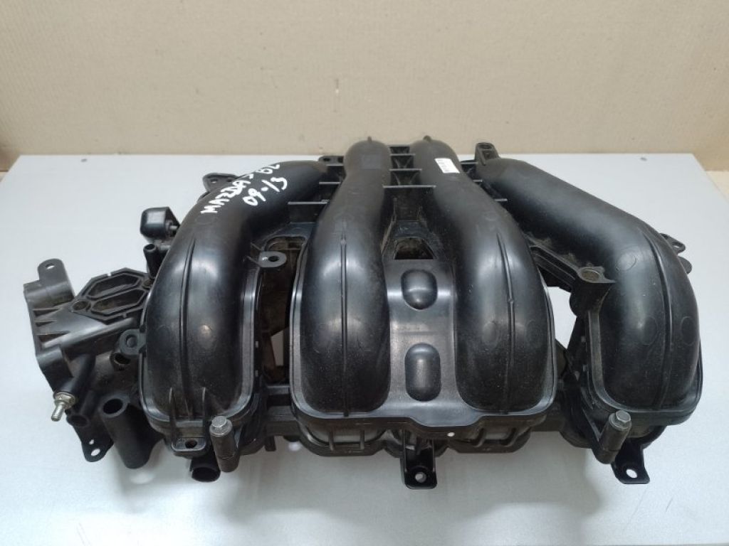 LF8J-13-100A | Коллектор впускной MAZDA 3 BL 09-13