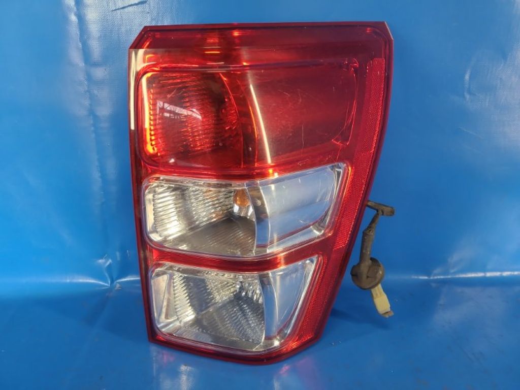 3565065j21 | Ліхтар зовнішній прав. SUZUKI GRAND VITARA 05-15