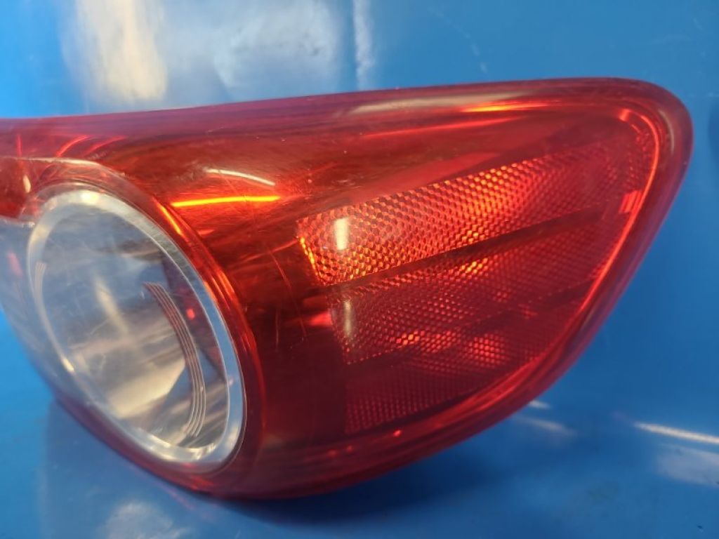 8155112A30 | Фонарь наружный прав. TOYOTA COROLLA 150 06-13 - Фото 2