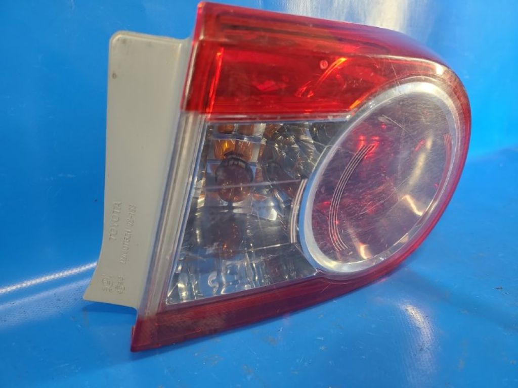 8155112A30 | Фонарь наружный прав. TOYOTA COROLLA 150 06-13 - Фото 3