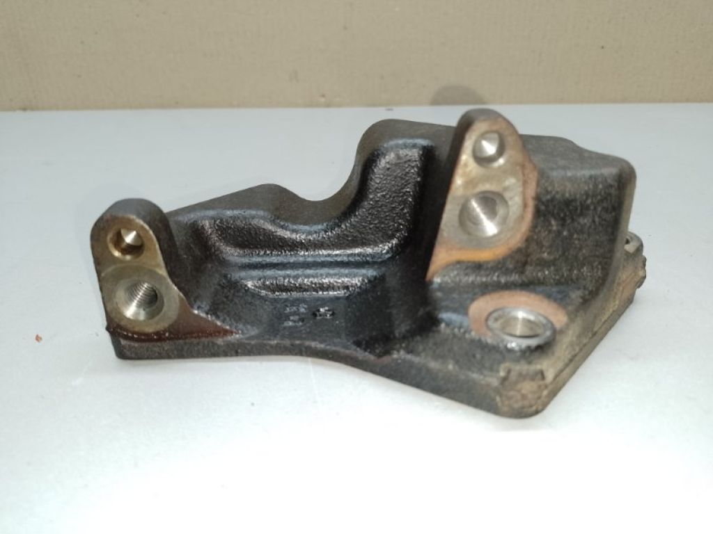 GG30-25-741D | Кронштейн промежуточного вала MAZDA 3 BL 09-13 - Фото 2