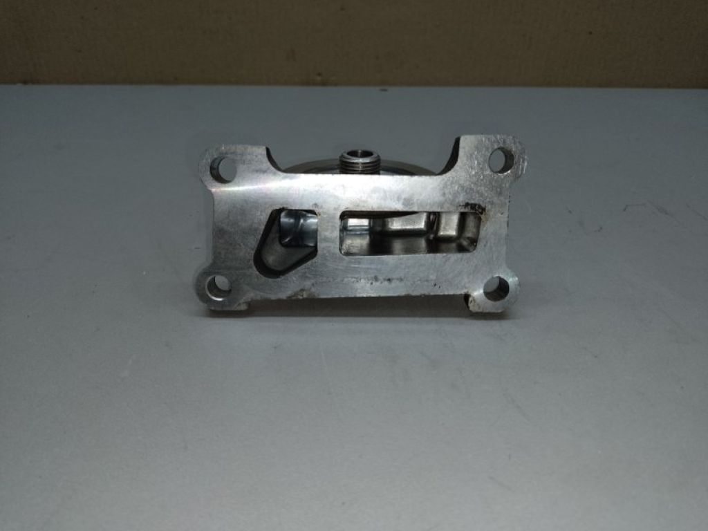 Кронштейн масляного фільтра MAZDA 3 BL 09-13 - Фото 3