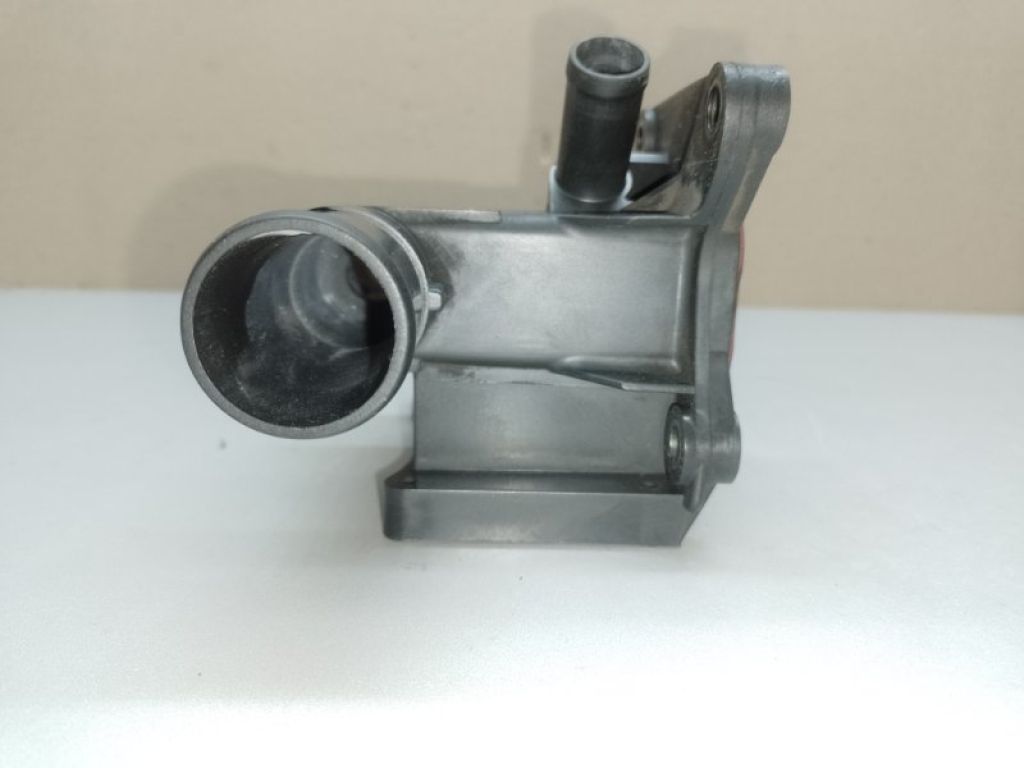 LF94-15-17Z | Фланець системи охолодження MAZDA 3 BK 03-08 - Фото 4