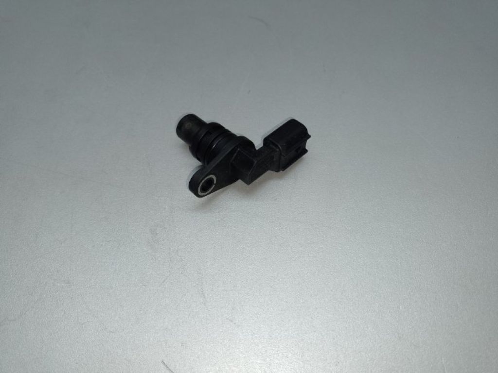 L3G2-18-230 | Датчик положення распредвала MAZDA 3 BK 03-08