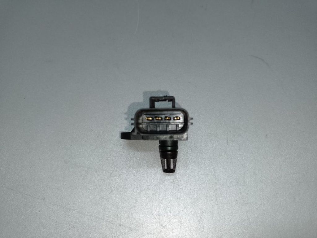 L301-18-211 | Датчик абсолютного давления (MAP sensor) MAZDA 3 BK 03-08 - Фото 2