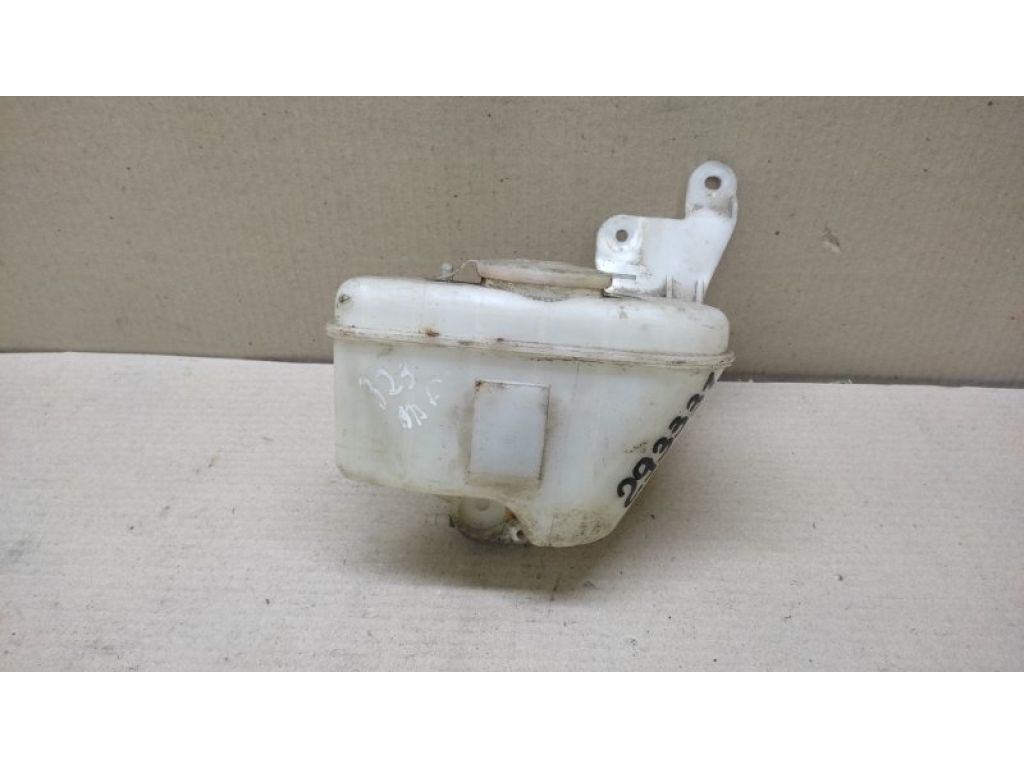 B01D-67-480A | Бачок омивача заднього скла MAZDA 323 BA 94-97