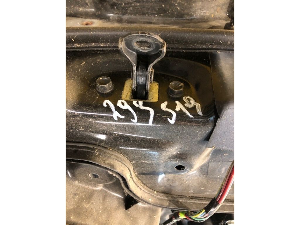 EG21-72-270C | Ограничитель двери задн. прав. MAZDA CX-7 06-12