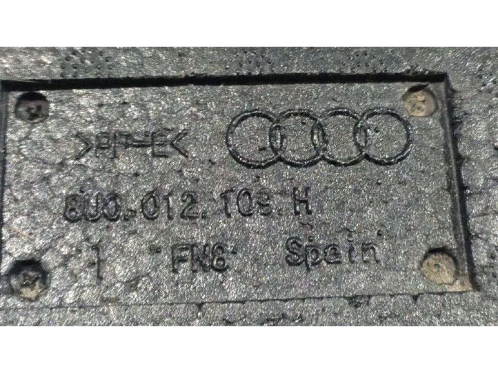 8U0 012 109 H | Ящик инструментальный AUDI Q3 11-18 - Фото 3