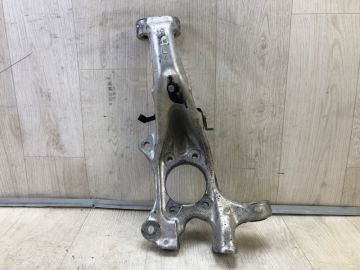 Кулак поворотный передн. лев. LEXUS LS600HL 06-17
