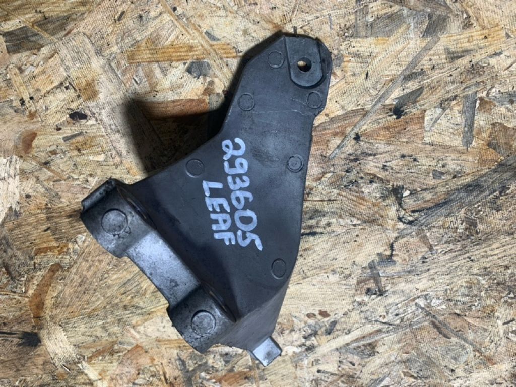 11253-3NA0A | Кронштейн двигуна NISSAN LEAF 10-17 - Фото 4