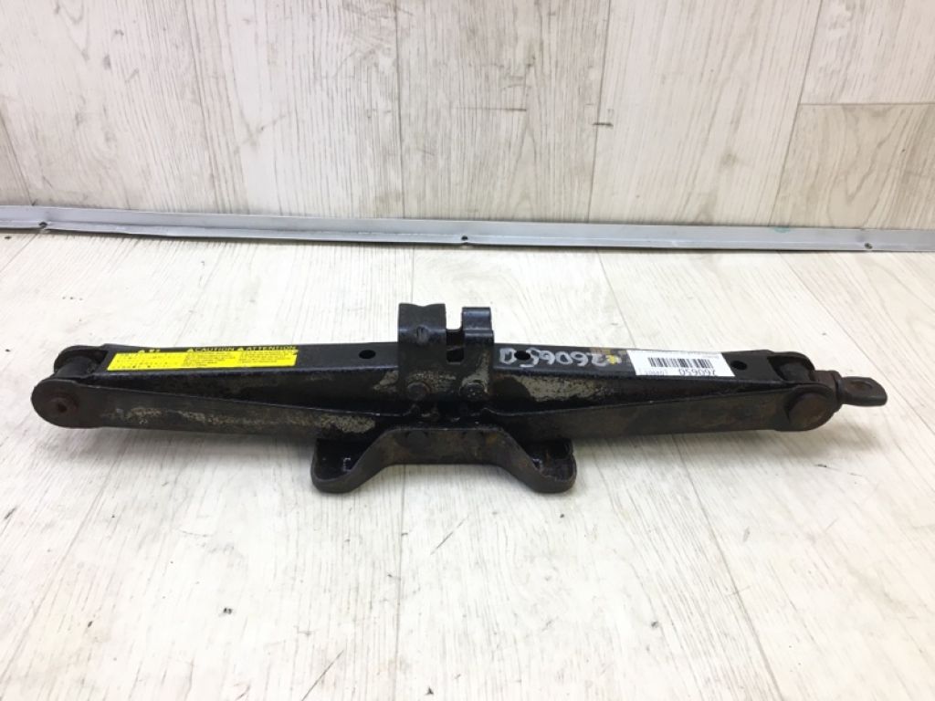 99550-EQ56C | Домкрат NISSAN ROGUE 08-15