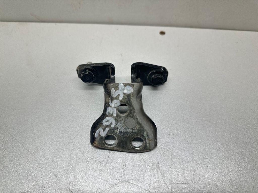 MR313666 | Петля двери верхняя задн. прав. MITSUBISHI LANCER IX 9 03-07