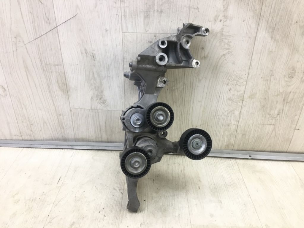07K903141B | Кронштейн натяжного ролика VOLKSWAGEN JETTA USA 10-17
