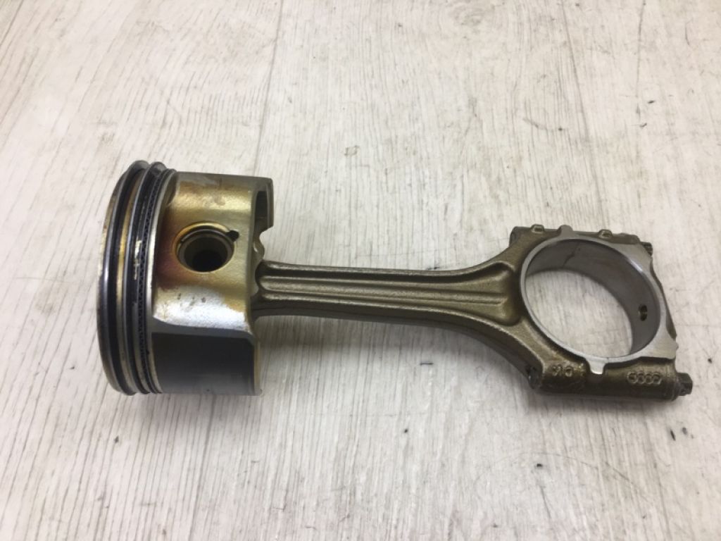 07K198401A | Шатун VOLKSWAGEN JETTA USA 10-17