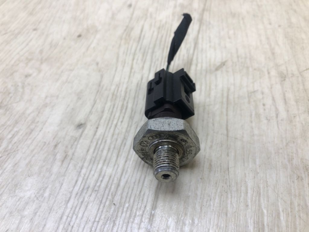 038919081K | Датчик тиску олії ДВЗ VOLKSWAGEN JETTA USA 10-17 - Фото 3
