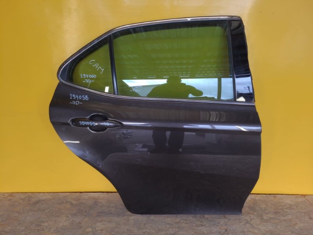 6700333270 | Двері задн. прав. TOYOTA CAMRY 70 17-