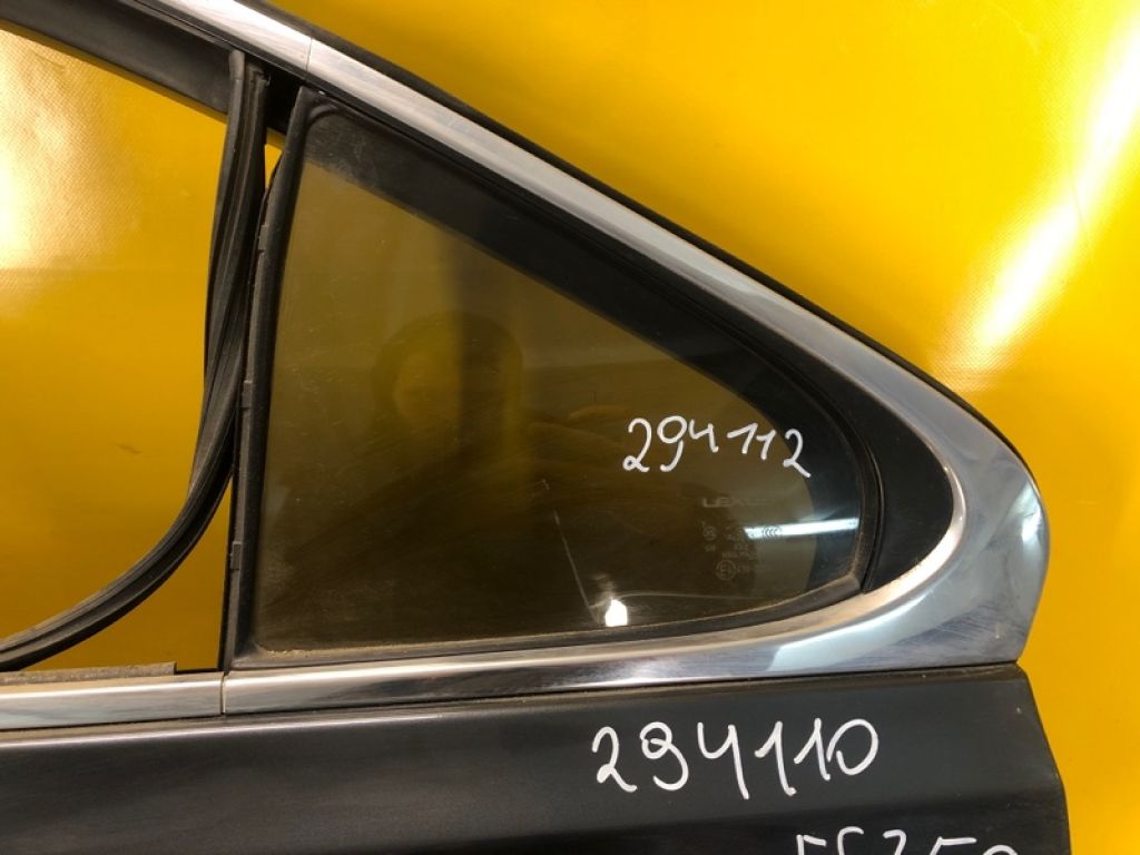 68124-33070 | Скло дверей глухе задн. лів. LEXUS ES350 06-12