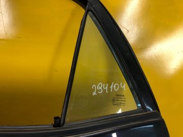 Стекло двери глухое задн. лев. TOYOTA AURIS 06-12