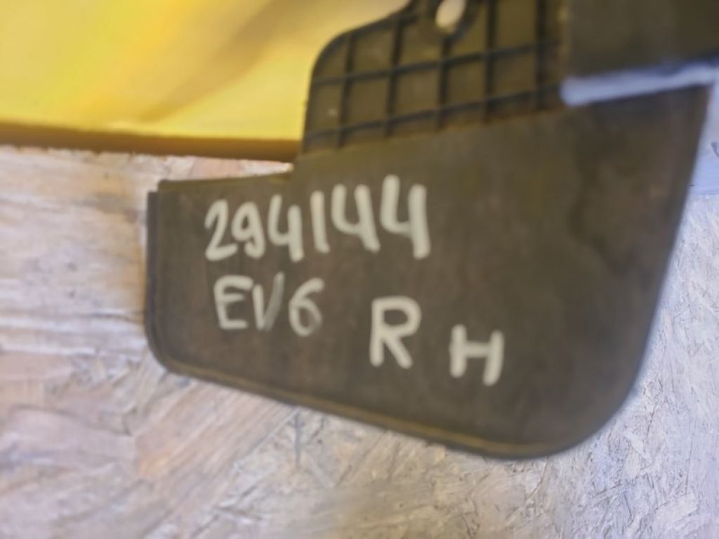 87754CV300 | Накладка порогу зовнішня прав. KIA EV6 21- - Фото 2