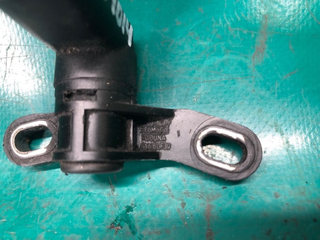 L3G2-18-221 | Датчик положения коленвала MAZDA 3 BL 09-13 - Фото 2