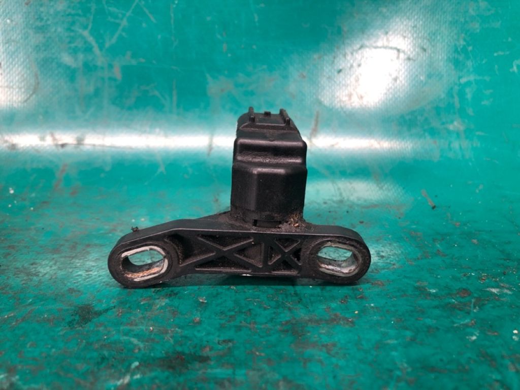 L3G2-18-221 | Датчик положения коленвала MAZDA 3 BL 09-13 - Фото 4