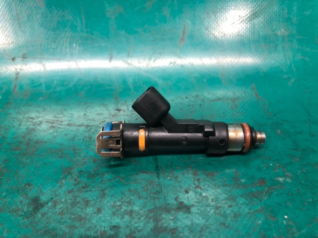 L3G5-13-250 | Форсунка топливная MAZDA 3 BL 09-13