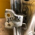 68730-0D010 | Петля двері нижня передн. прав. TOYOTA AVENSIS 03-08