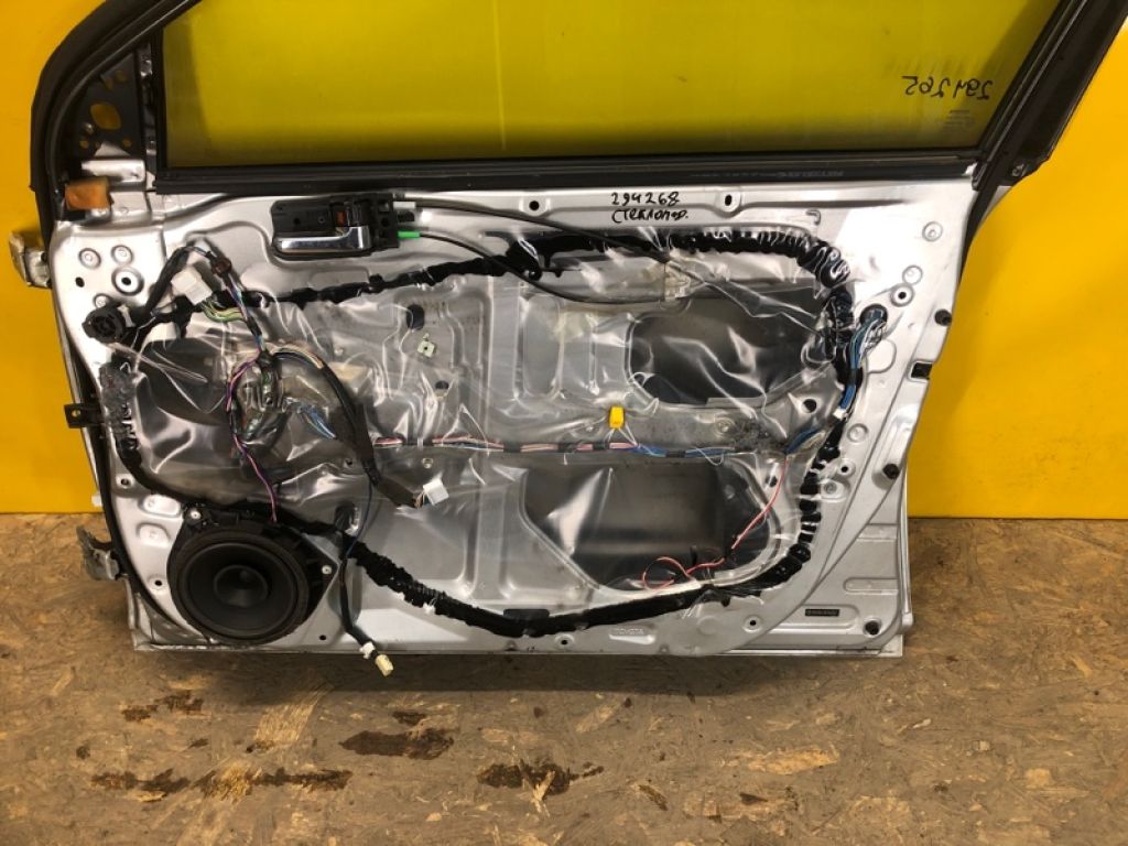 69810-05050 | Склопідйомник передн. прав. TOYOTA AVENSIS 03-08