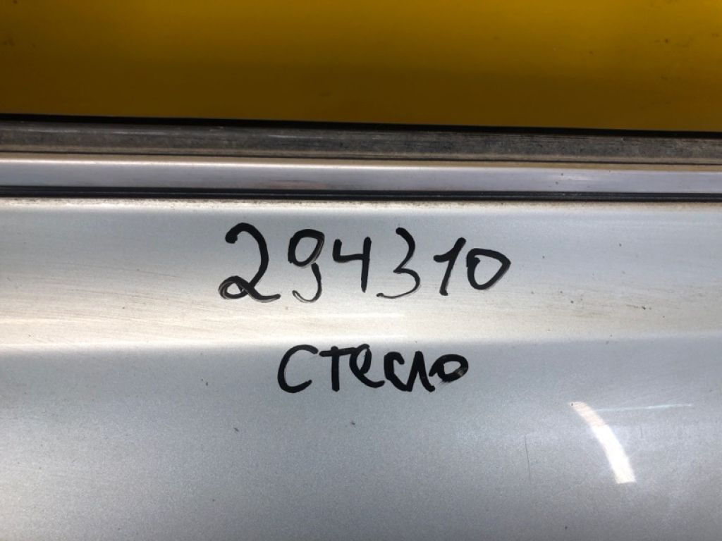 68101-05030 | Скло дверей передн. прав. TOYOTA AVENSIS 03-08