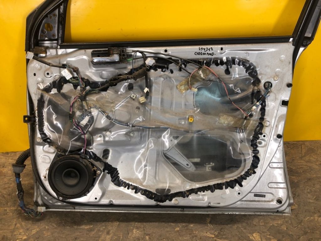 69810-05050 | Стеклоподъемник передн. прав. TOYOTA AVENSIS 03-08