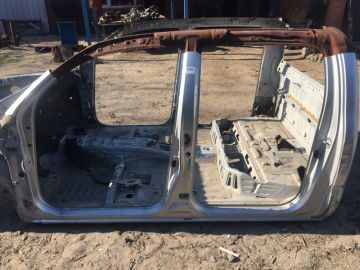 Стойка кузова средняя лев. TOYOTA TACOMA 05-15