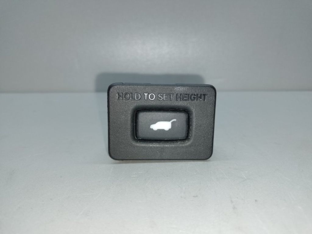35370-TJB-A01 | Кнопка закрывания крышки багажника ACURA RDX 19-