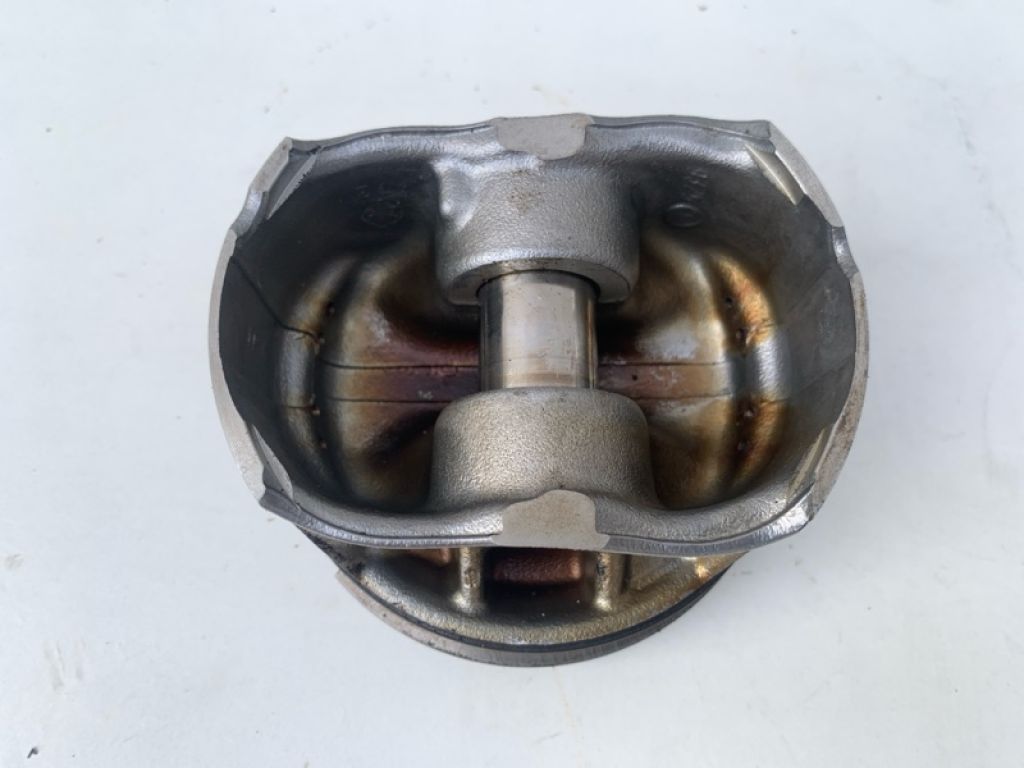 A 276 030 53 17 | поршень лів. MERCEDES E-CLASS C207 09-16 - Фото 2