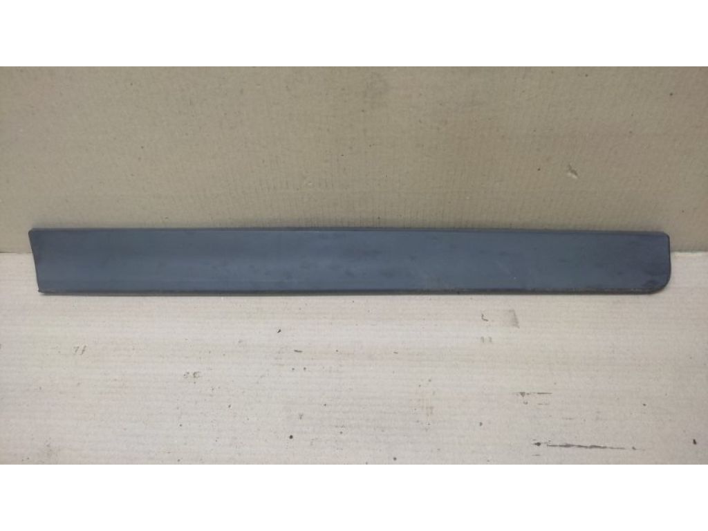 82877-5HA0A | Накладка двері задн. лів. NISSAN X-TRAIL/ROGUE T32 13-20
