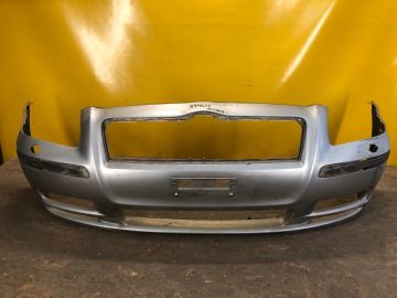 Бампер передній TOYOTA AVENSIS 03-08