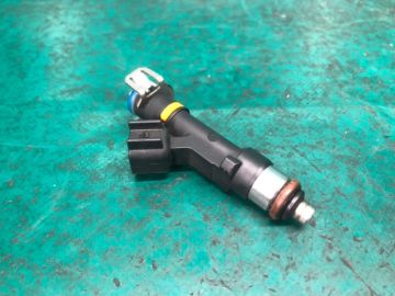 Форсунка топливная MAZDA 3 BK 03-08